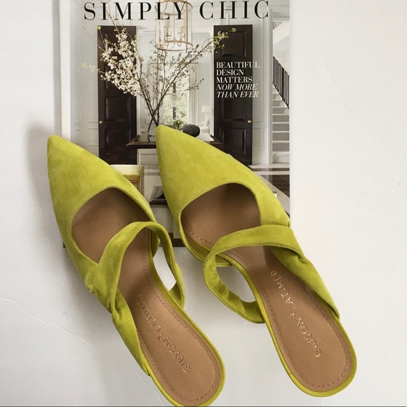 NWT Sexy Chartreuse Suede Mule - Picture 2 of 3